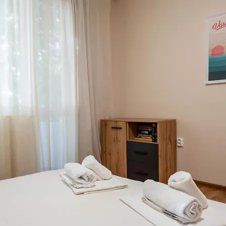 Kanchitos - 2bdr Spacious Place